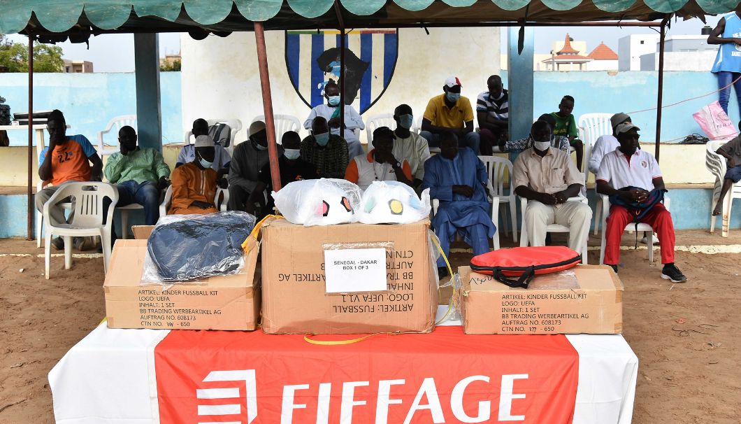 Remise de don en partenariat avec la fondation uefa